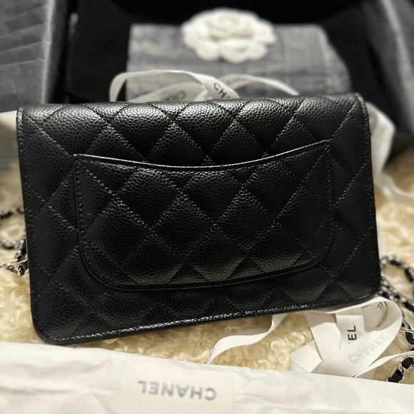 Chanel Wallet on Chain with Silver hardware - Picture 3 of 4